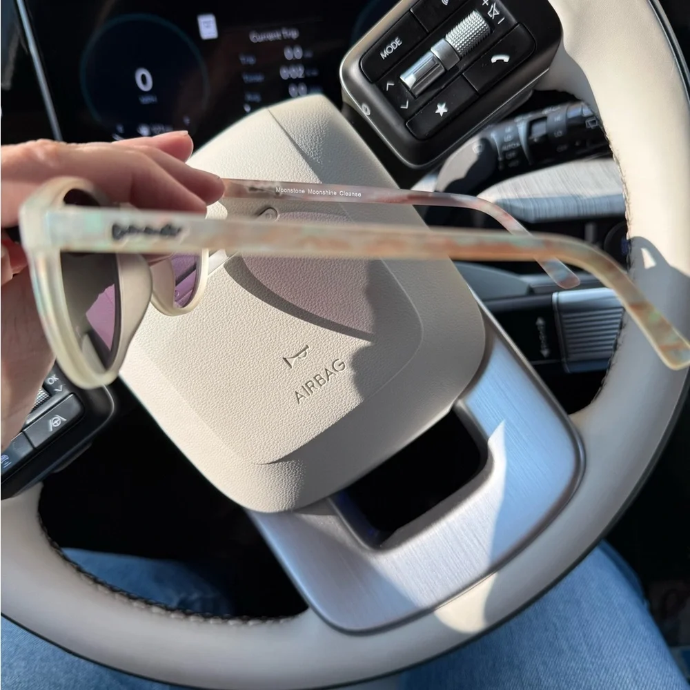 Goodr sunglasses - Picture 3 of 4